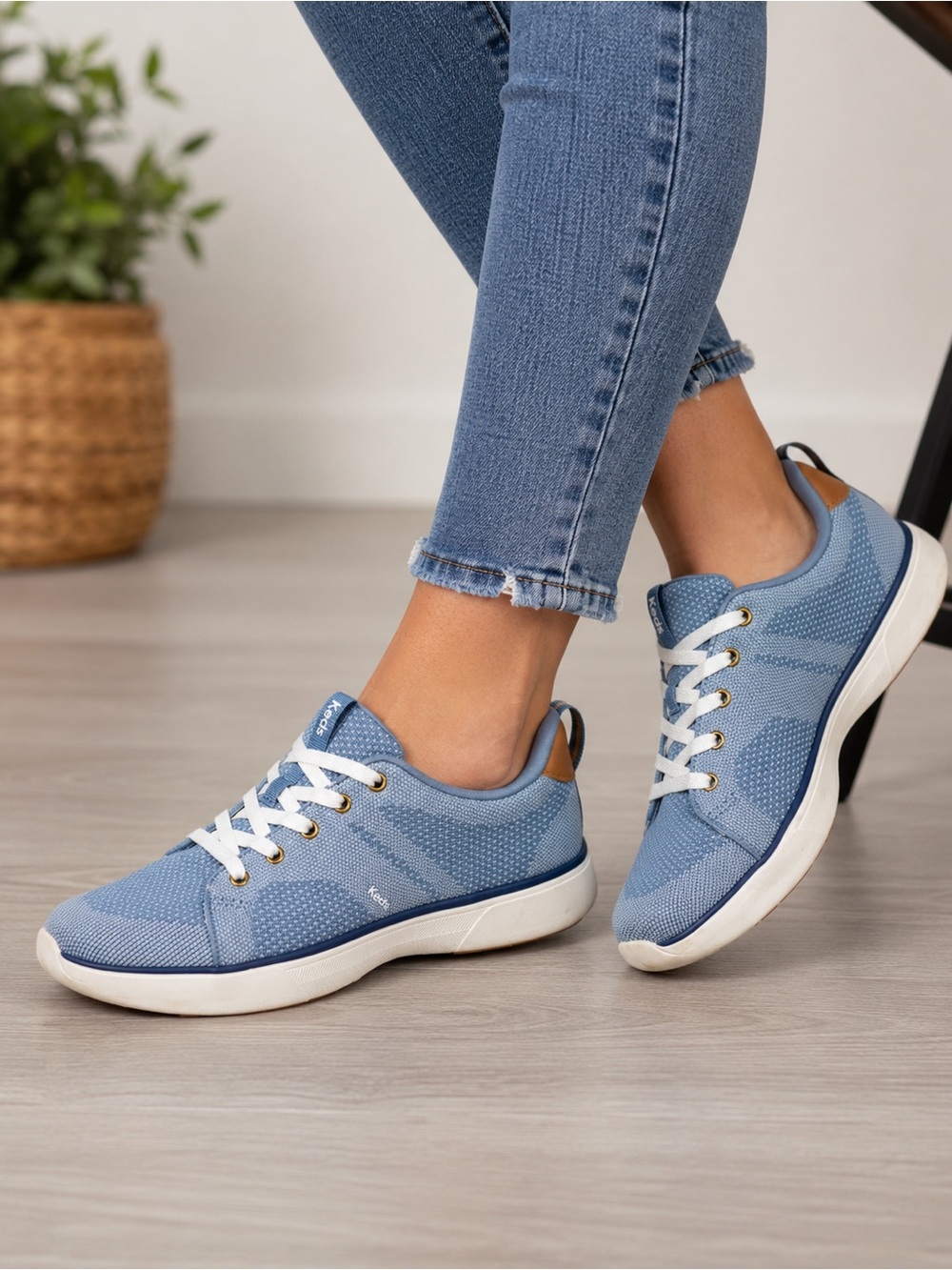 Keds BlissFoam Tech Sneakers Women’s 9 Blue Knit Lace Up Comfort Casual